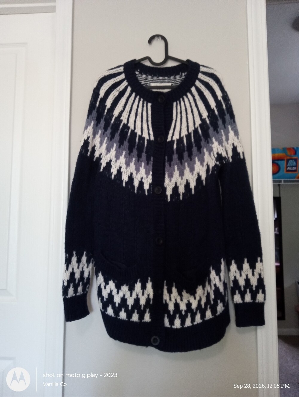 Abercrombie & Fitch Fair Isle Wool Cardigan Vintage Long Sleeve Navy Medium - Picture 2 of 8